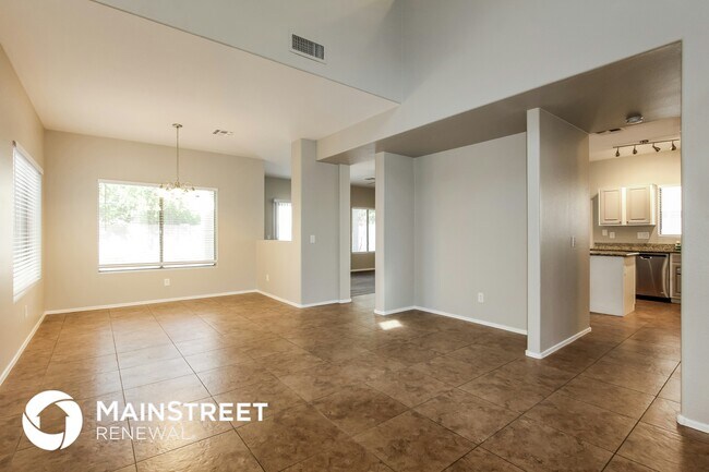 Foto del edificio - 13440 W Gelding Dr
