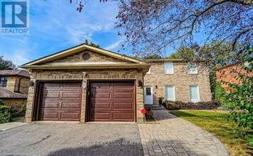Building Photo - 92 Windermere Crescent