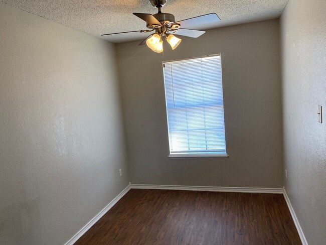 Building Photo - 113 Apache Trail