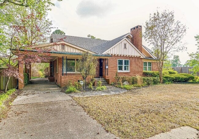 Foto del edificio - 1205 W Oak Ave