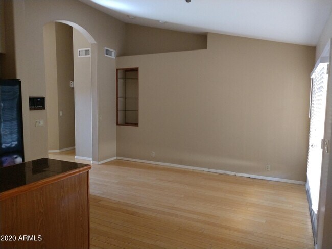 Foto del edificio - 1432 W South Fork Dr