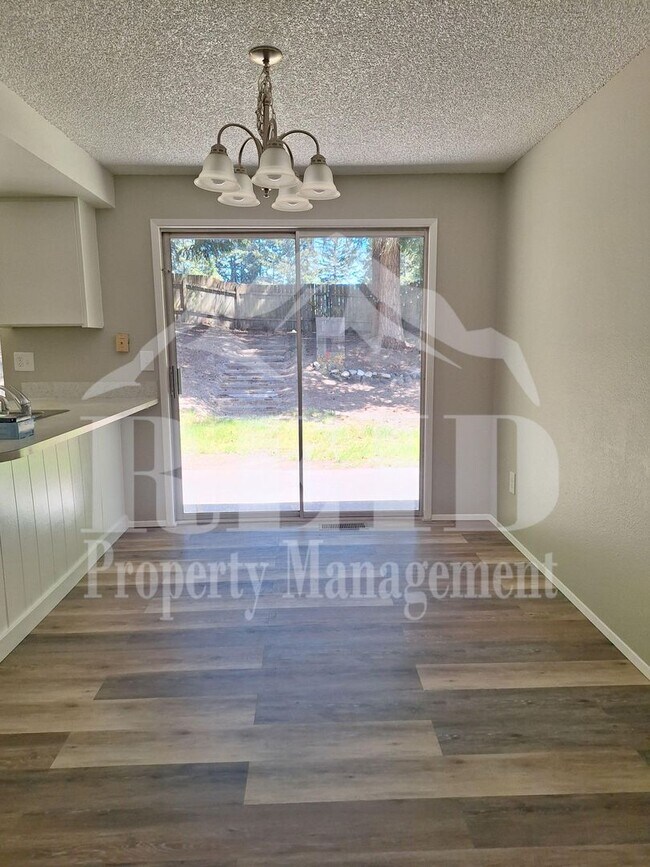 Foto del edificio - 3 BEDROOM RAMBLER - CENTRAL KITSAP