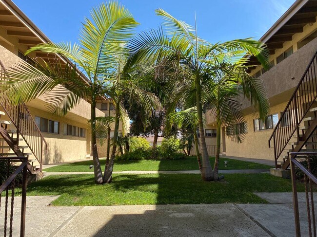 Foto del edificio - 904 S Catalina Ave