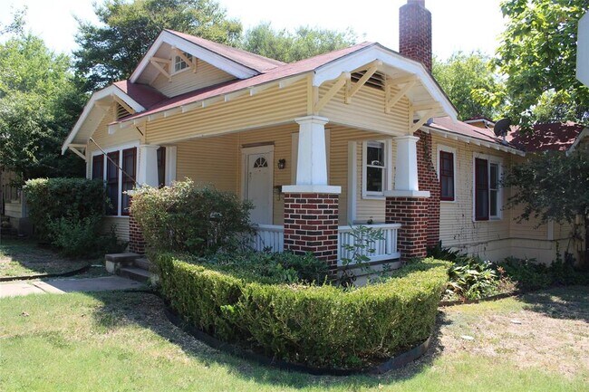 Foto del edificio - 2826 Salado St