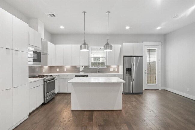 Foto del edificio - 2517 Hollister Rd