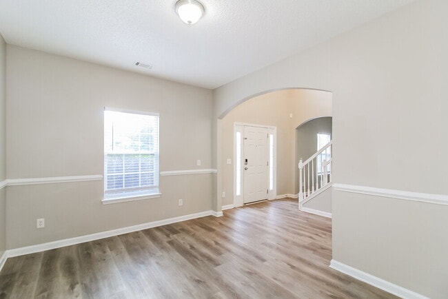 Building Photo - 6657 Delaware Bend