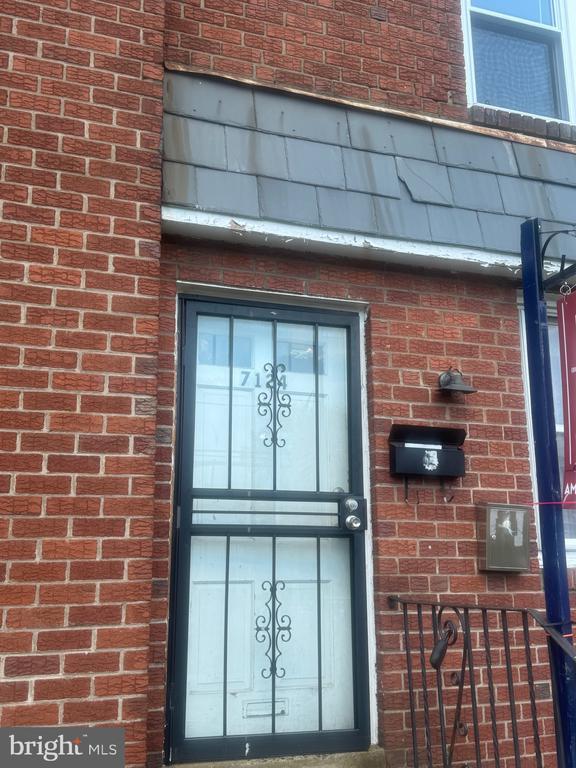 Building Photo - 7124 Clinton Rd