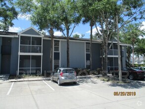 Building Photo - 3858 Bay Club Cir