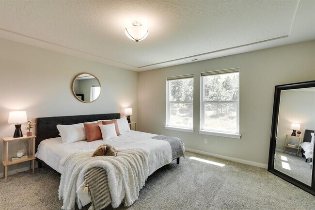 Building Photo - 260 S Legacy Ridge Dr