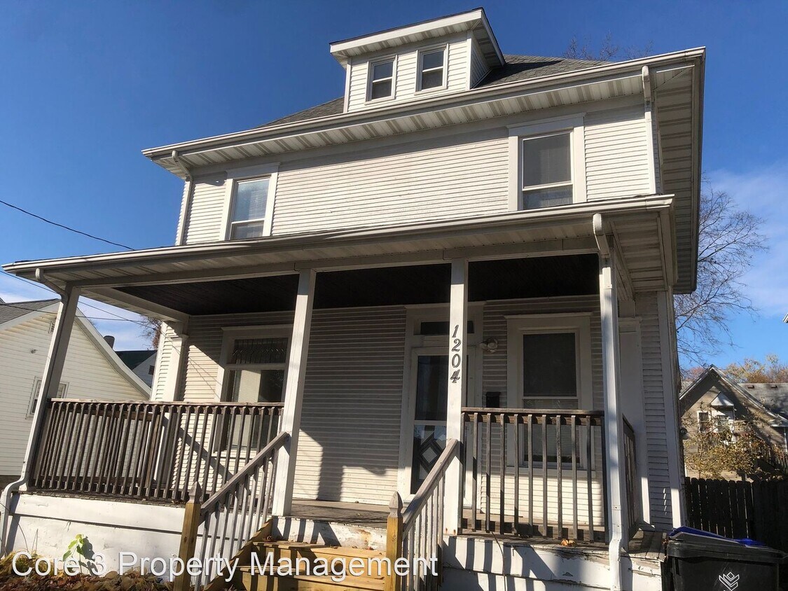 Primary Photo - 3 br, 1 bath House - 1204 N Madison