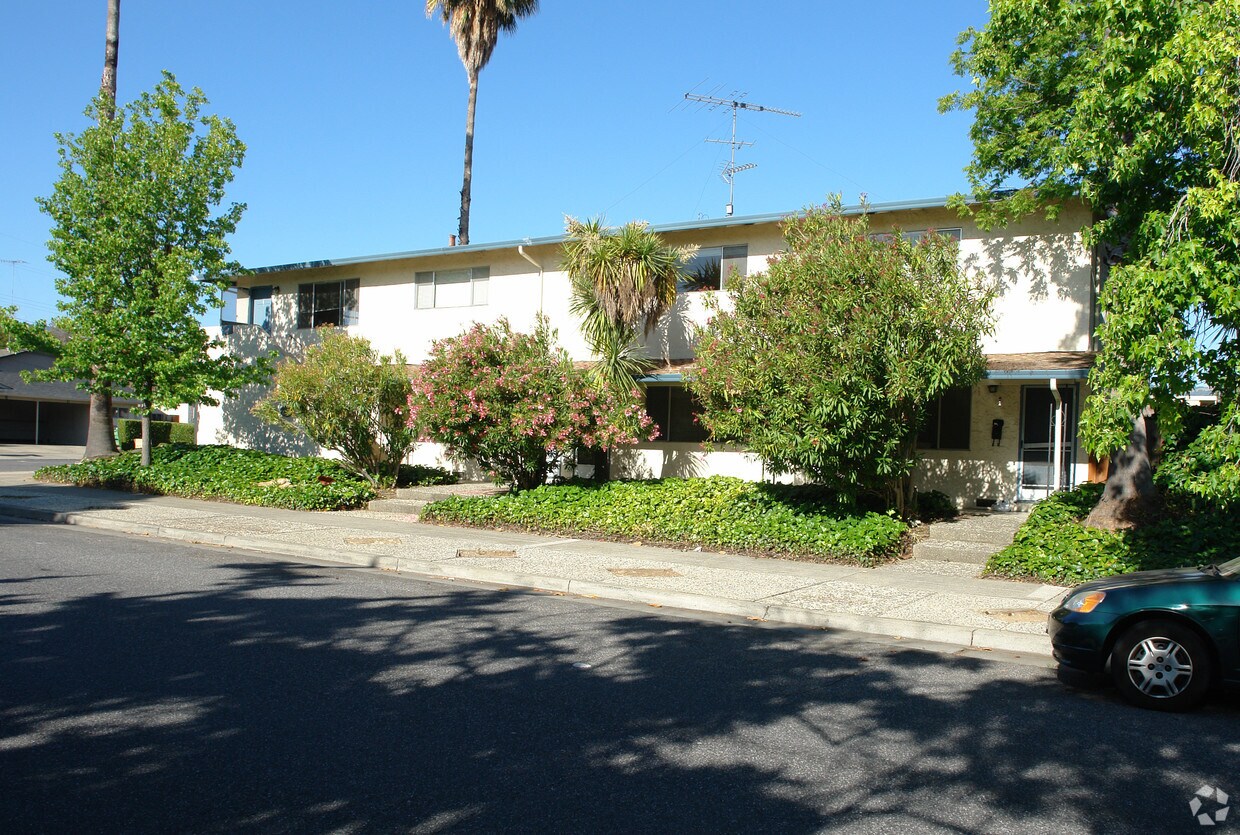 Foto del edificio - 1225 Weyburn Ln