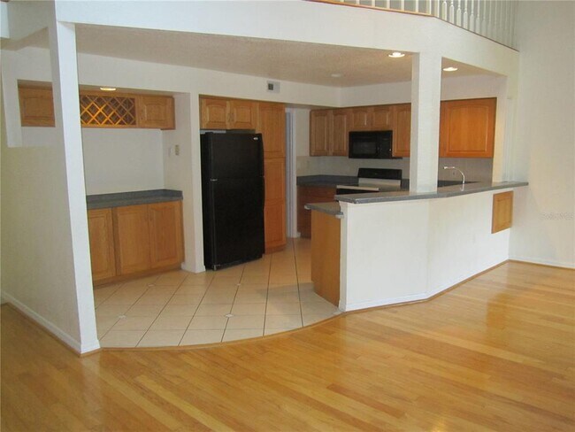 Building Photo - 617 Segovia Ct NE