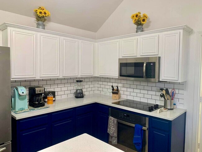 Cocina - 4700 Basil Dr