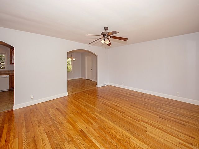 Foto del edificio - 2446 Cherokee Hall Lane