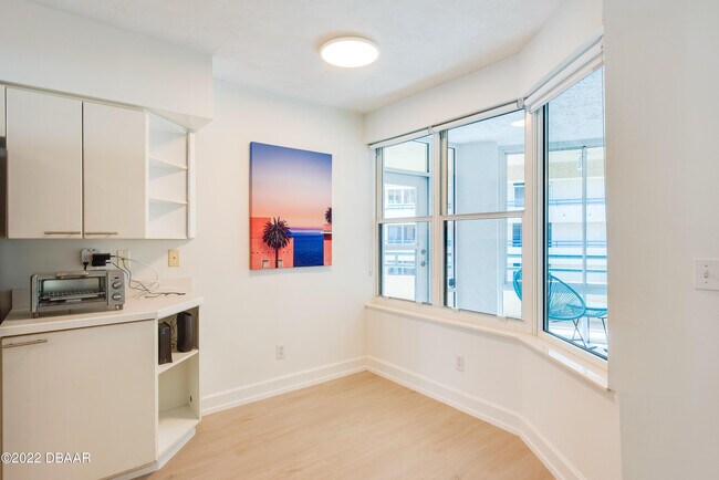 Building Photo - 4555 S Atlantic Ave