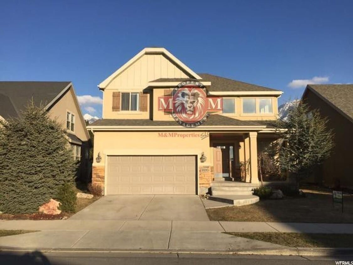 Primary Photo - Beautiful 4 Bd 2.5 Bath Home in Sandy