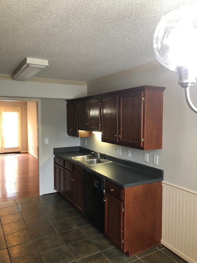 Building Photo - 368 Cobblestone Way