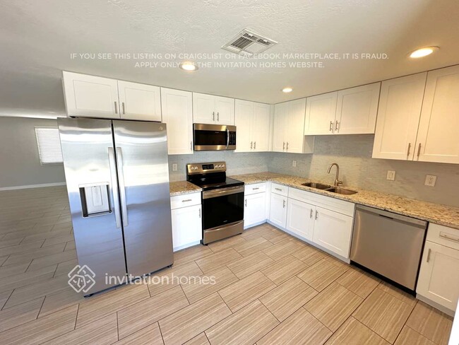 Foto del edificio - 3902 E Willow Ave