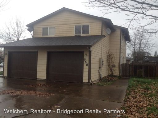 Foto principal - 668 NW Fenton St