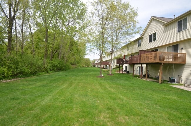 Building Photo - 6229 Commonwealth Dr