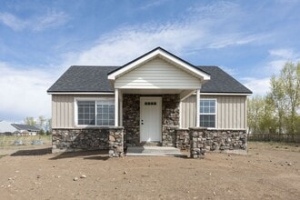 Building Photo - 192 N 2100 E