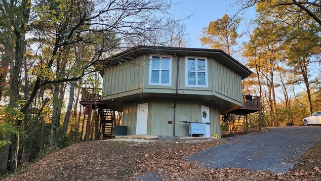 Building Photo - 735 Germantown Cir