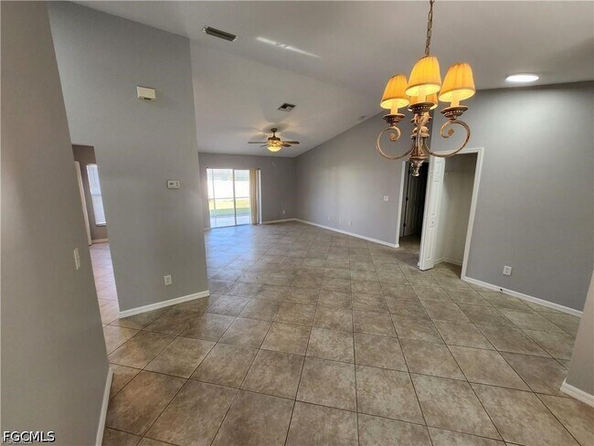 Foto del edificio - 4126 SW 8th Pl