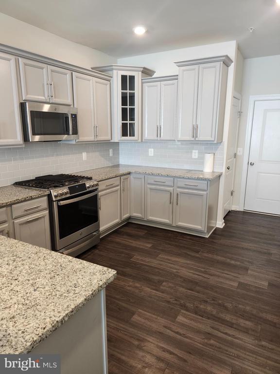 Foto principal - 4914 MacDonough Pl