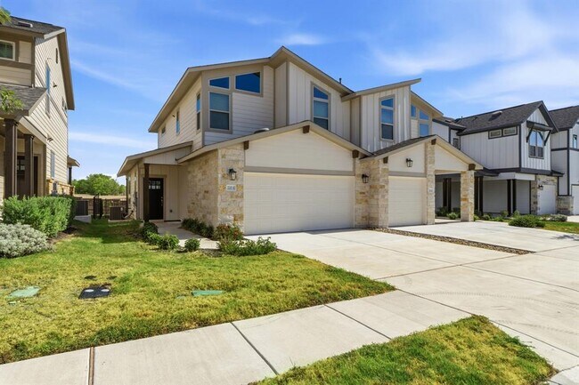 Foto del edificio - 2210 Cornfield Dr