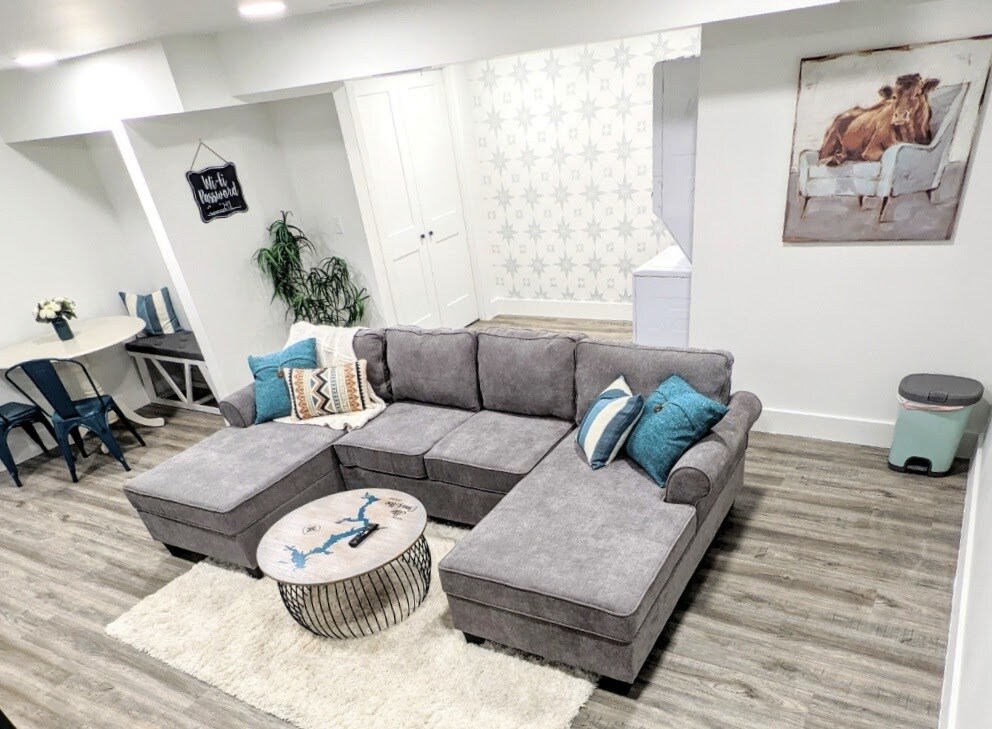 Foto principal - 241 W Walnut Ave