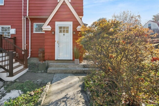 Building Photo - 53 Allen St