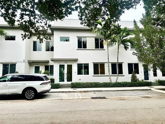 Foto del edificio - 10420 NW 67th St
