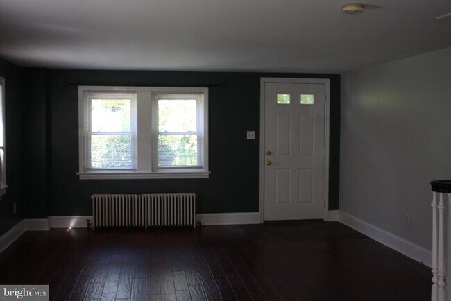 Building Photo - 545 Northbrook Rd