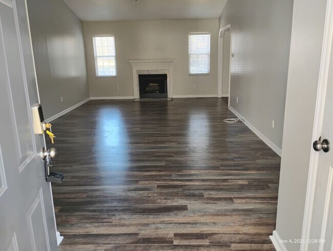 Foto del edificio - 403 Timber Ct