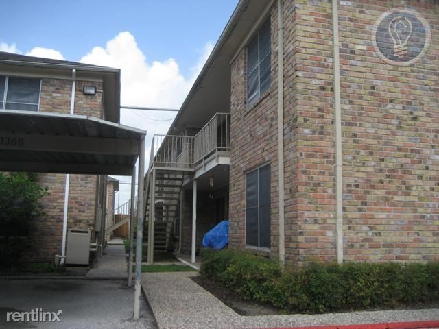 Building Photo - 10060 Katy Fwy