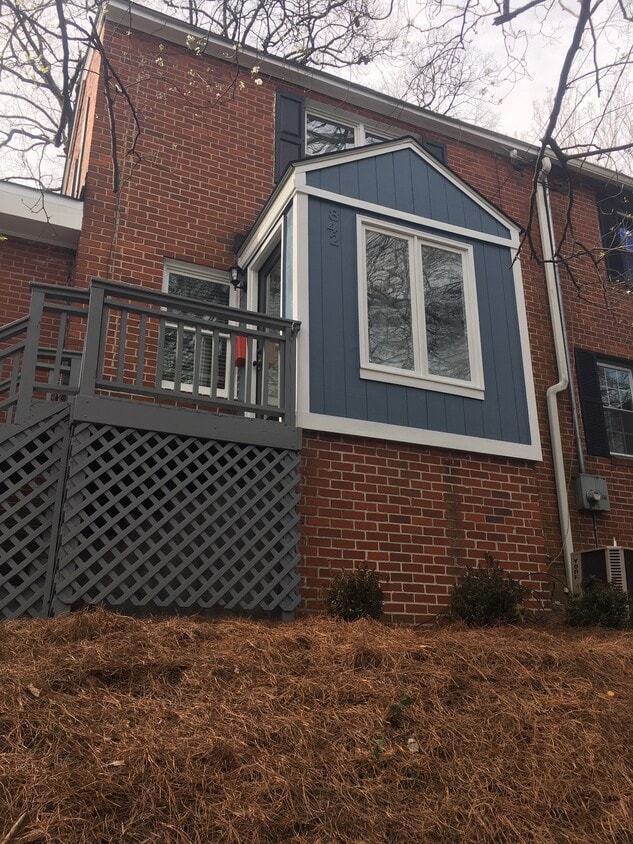 Primary Photo - 842 Argonne Ave NE