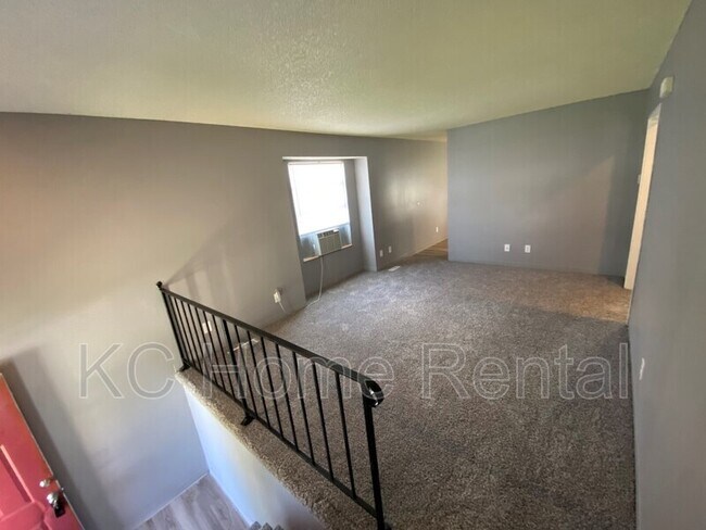 Building Photo - 1525 Jackson Ave