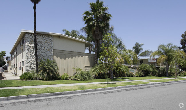 Building Photo - Whiting Avenue Apartments