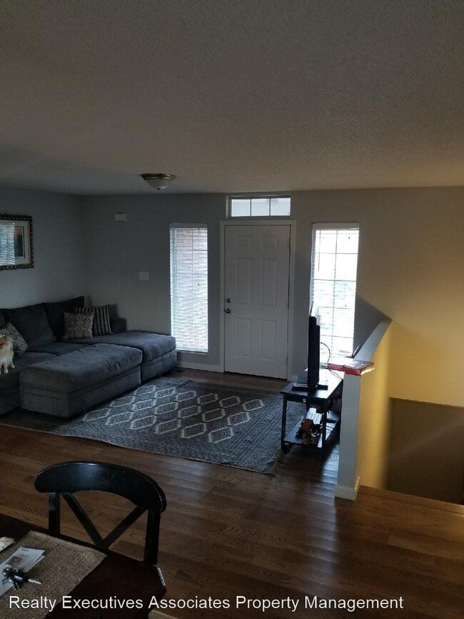 Building Photo - 4 br, 3 bath House - 425 Hiddenbrook Lane