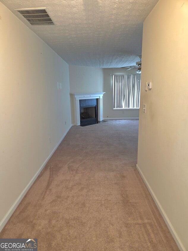 Building Photo - 557 Shadow Valley Ct