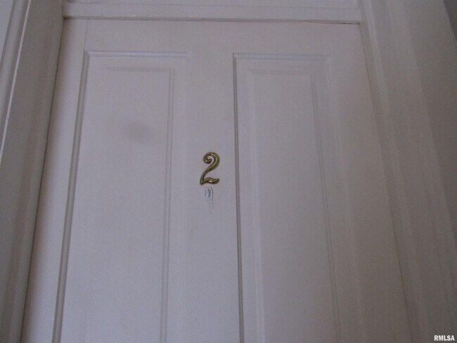Foto del edificio - 409 E 14th St