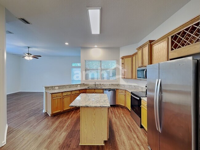 Foto del edificio - 534 Alice Cove Ct
