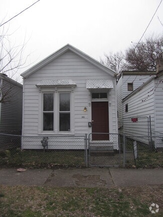 Building Photo - 606 E Kentucky St