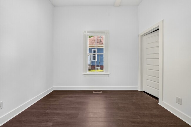 Foto del edificio - 2807 Beacon Ave