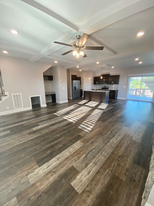 Building Photo - 1/2 off 1st months rent