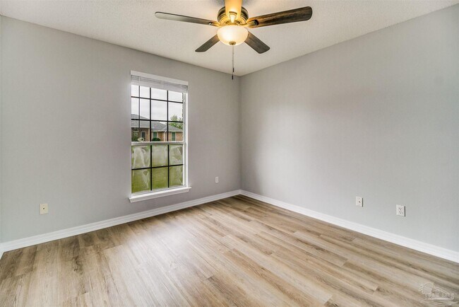 Foto del edificio - 9144 Sebring Dr