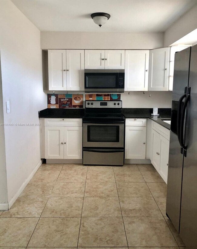 Foto del edificio - 7551 Venetian St
