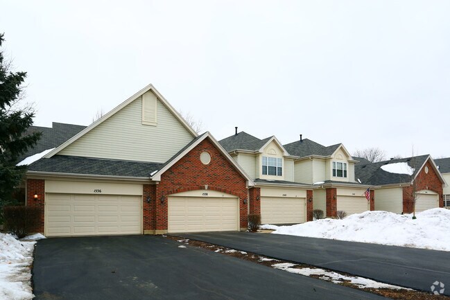 Foto del edificio - Links at Poplar Creek Townhomes