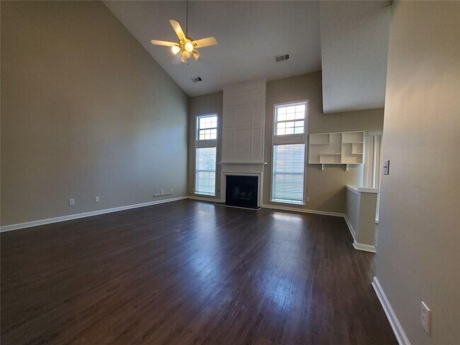 Foto del edificio - 2623 Davenham Ln