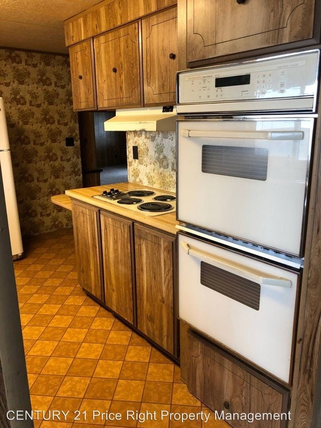 Primary Photo - 3 br, 2 bath Apartment - 1669 13th Street